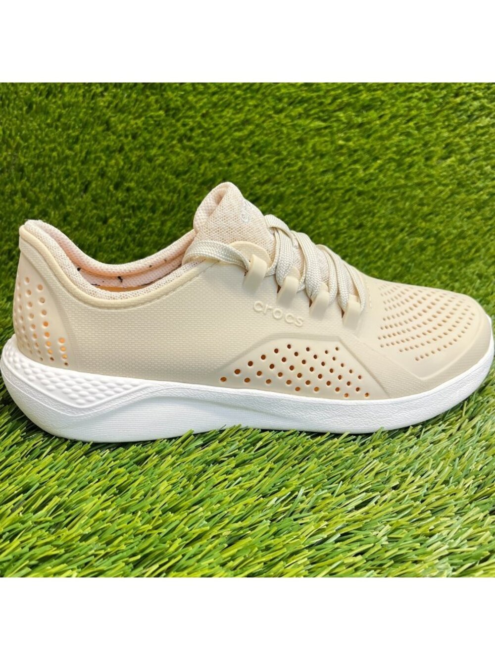 Crocs LiteRide Pacer Womens Size 9 Beige Athletic Running Walking Shoes Sneakers